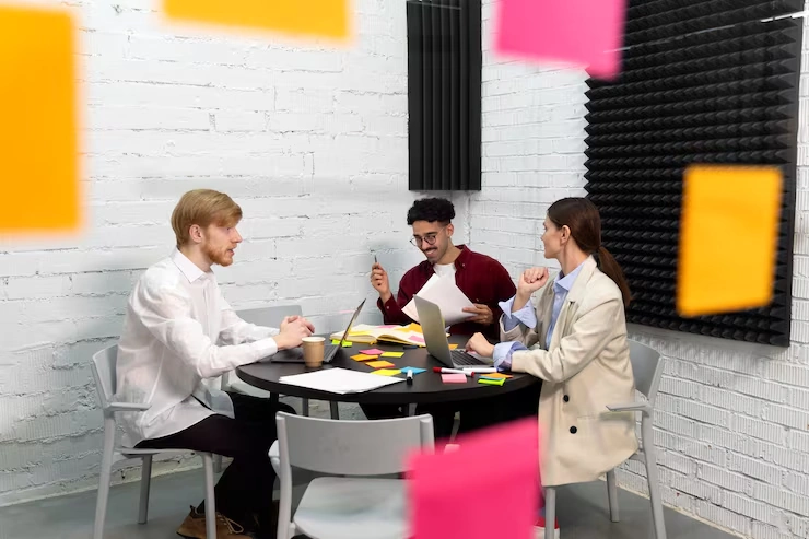 Employee and Internal Brand Experiences