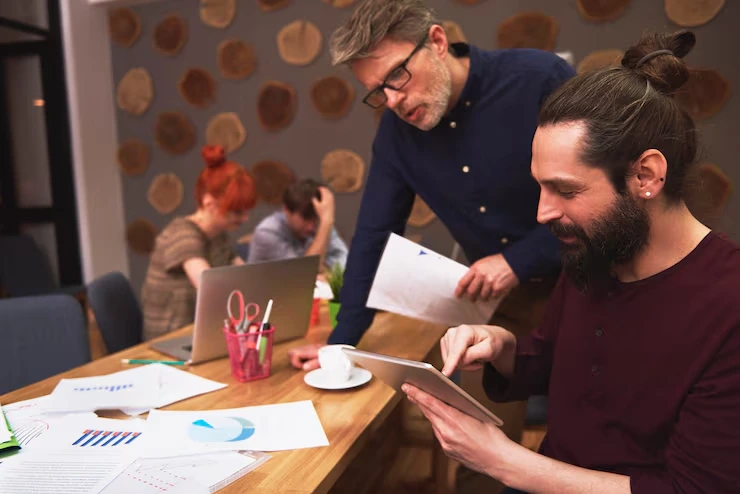 In-Person vs Hybrid vs Virtual: Which Fits?