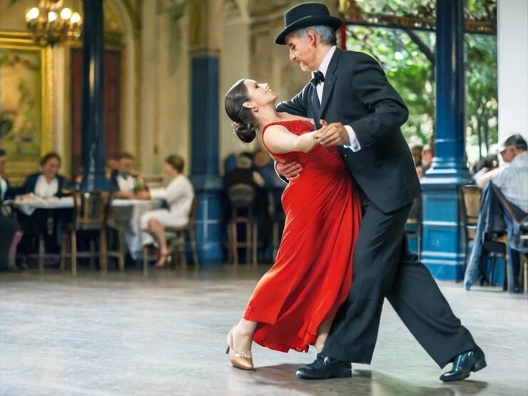 Professional Ballroom Dancers for Hire in the UK