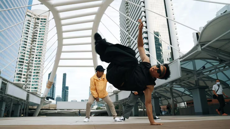 Why hire freestyle dancers in the UK?